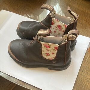 Kids Blundstones with Floral Lining